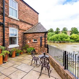 Bridge Cottage Holiday home